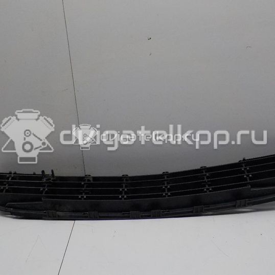 Фото Решетка в бампер центральная  13187625 для Opel Zafira