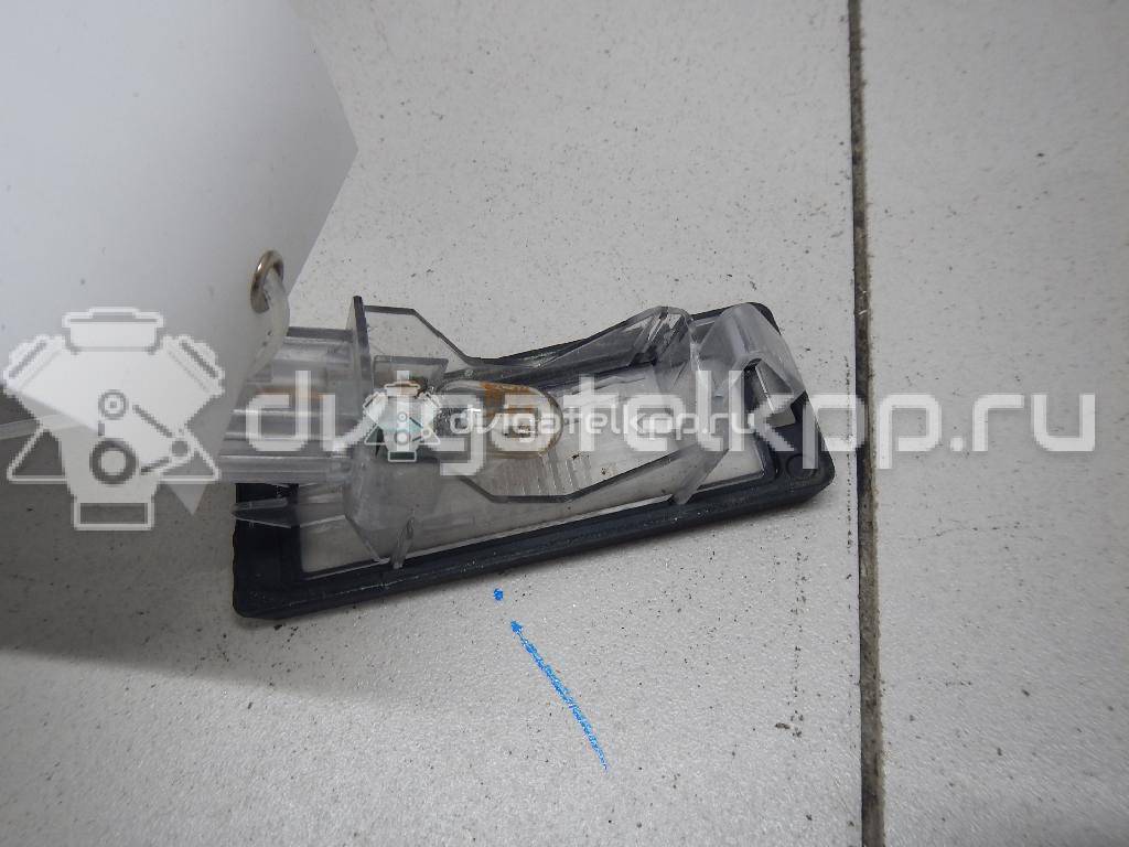 Фото Фонарь подсветки номера  8200013577 для Renault Modus Grand F Jp0 / Megane / Clio / Laguna / Scénic {forloop.counter}}