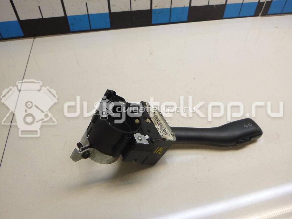 Фото Переключатель поворотов подрулевой  8L0953513G для Seat Leon / Toledo / Alhambra {forloop.counter}}