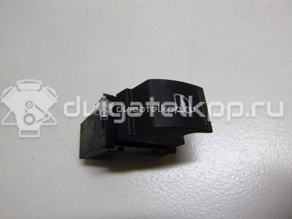 Фото Кнопка стеклоподъемника  7L6959855B для Seat Ibiza / Leon / Toledo / Alhambra / Altea {forloop.counter}}