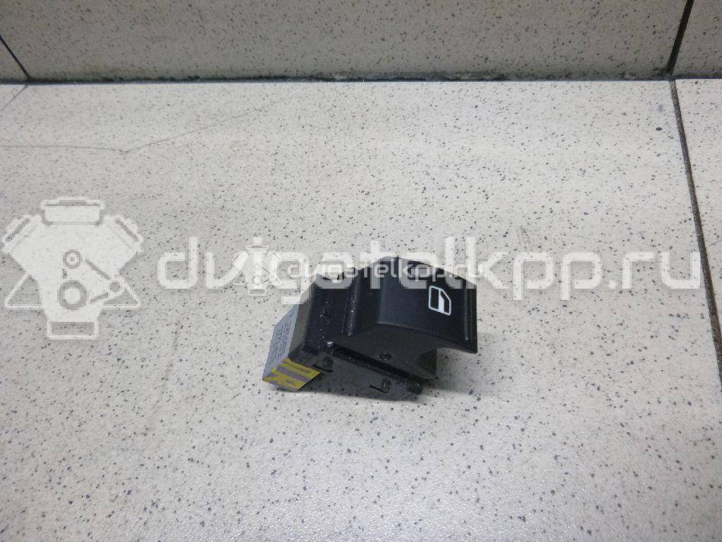 Фото Кнопка стеклоподъемника  7L6959855BREH для Seat Ibiza / Leon / Toledo / Alhambra / Altea {forloop.counter}}