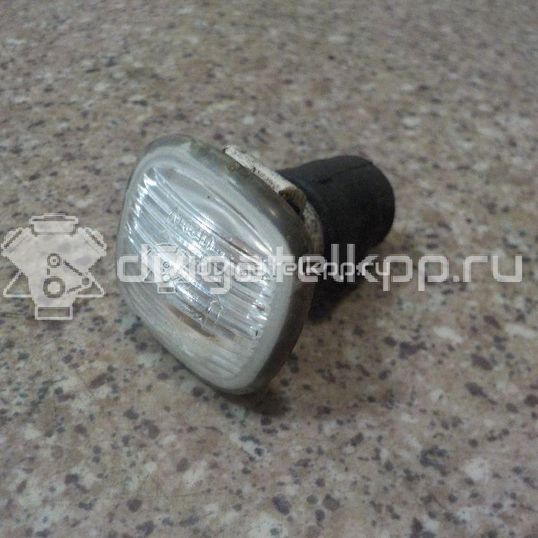 Фото Повторитель на крыло белый  1U0949127A для Skoda Roomster 5J / Octaviaii 1Z3 / Fabia / Octavia / Superb