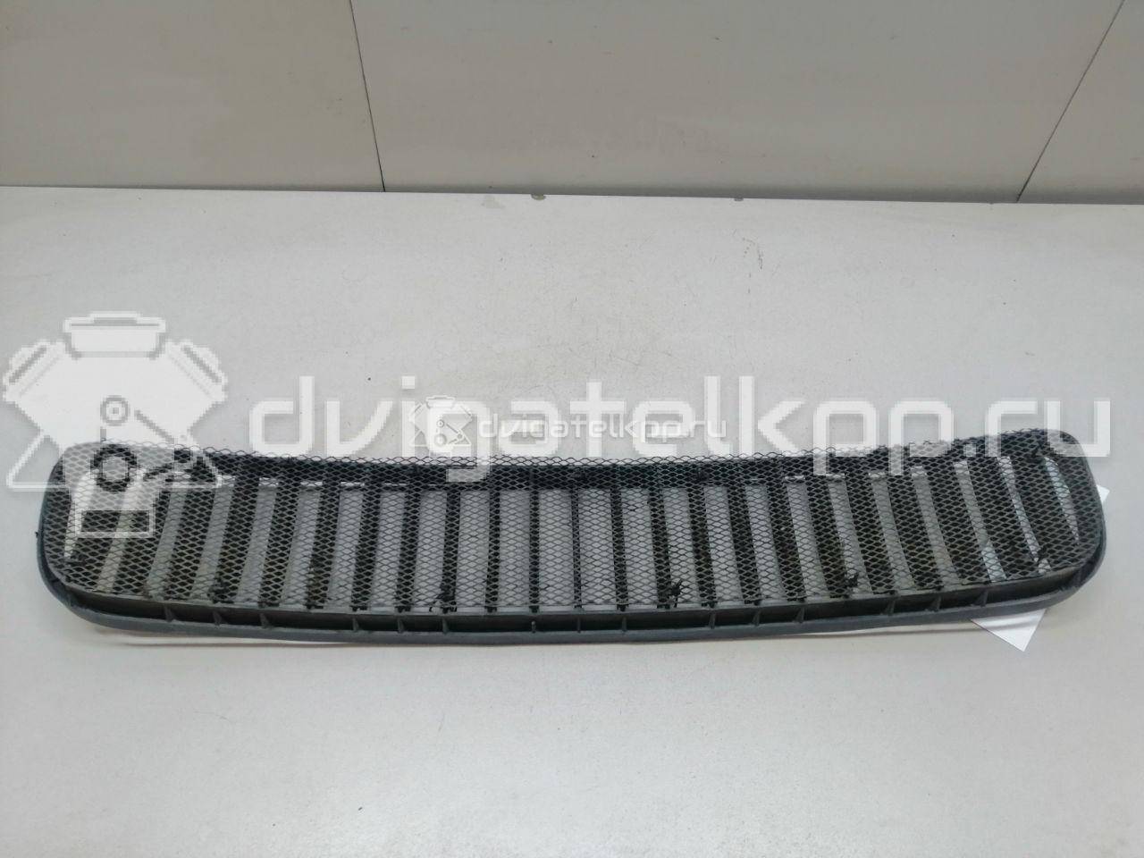 Фото Решетка в бампер центральная  5J08536779B9 для Skoda Roomster 5J / Fabia {forloop.counter}}