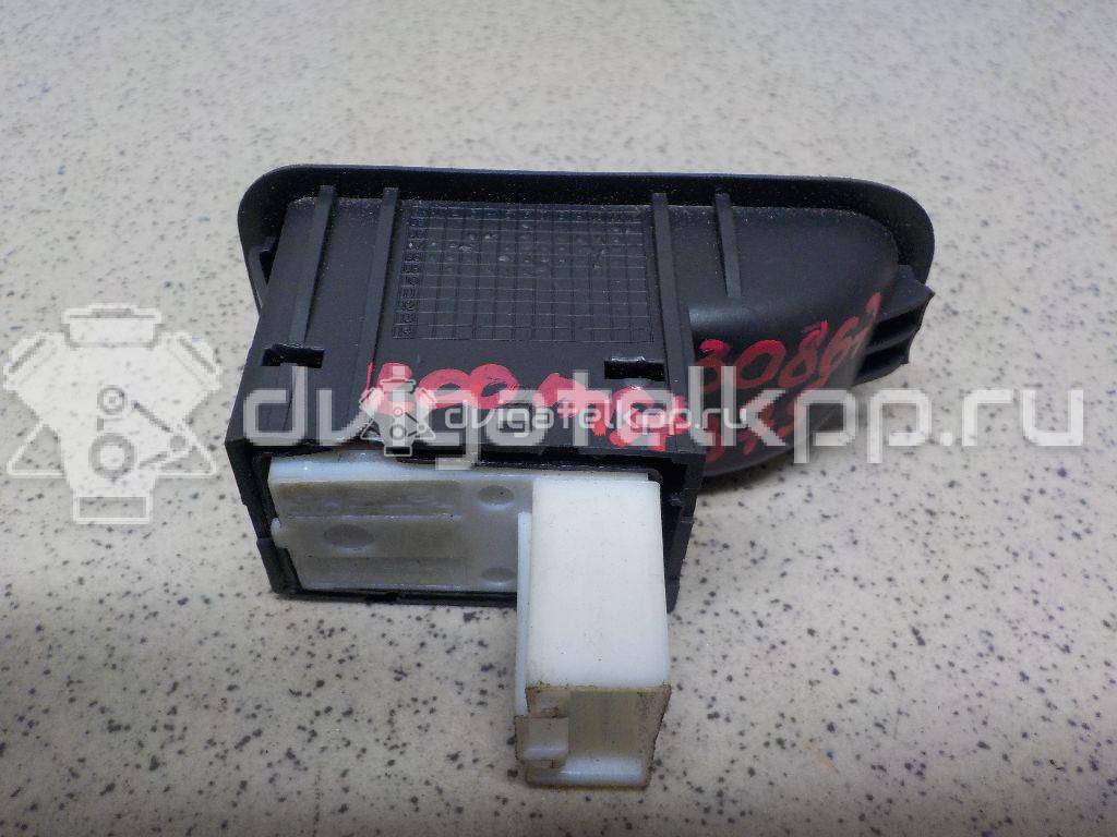 Фото Кнопка стеклоподъемника  5J0959855 для Skoda Roomster 5J / Fabia / Superb / Rapid {forloop.counter}}