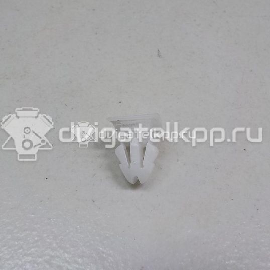 Фото Крепеж (клоп)  8R0853909A для skoda Kodiaq