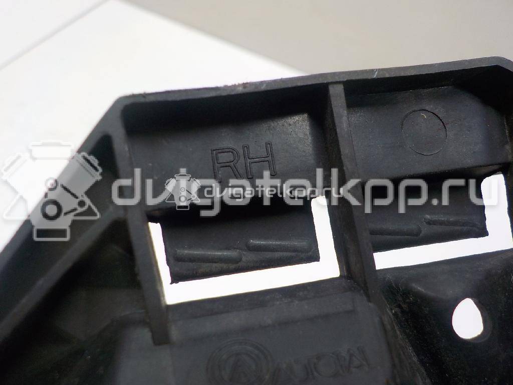 Фото Кронштейн фар правый  1Z0941340 для Skoda Octavia / Octaviaii 1Z3 {forloop.counter}}