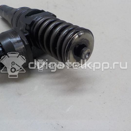 Фото Форсунка дизельная электрическая  038130073AG для Volkswagen Touran / Multivan / Golf / Passat / Transporter