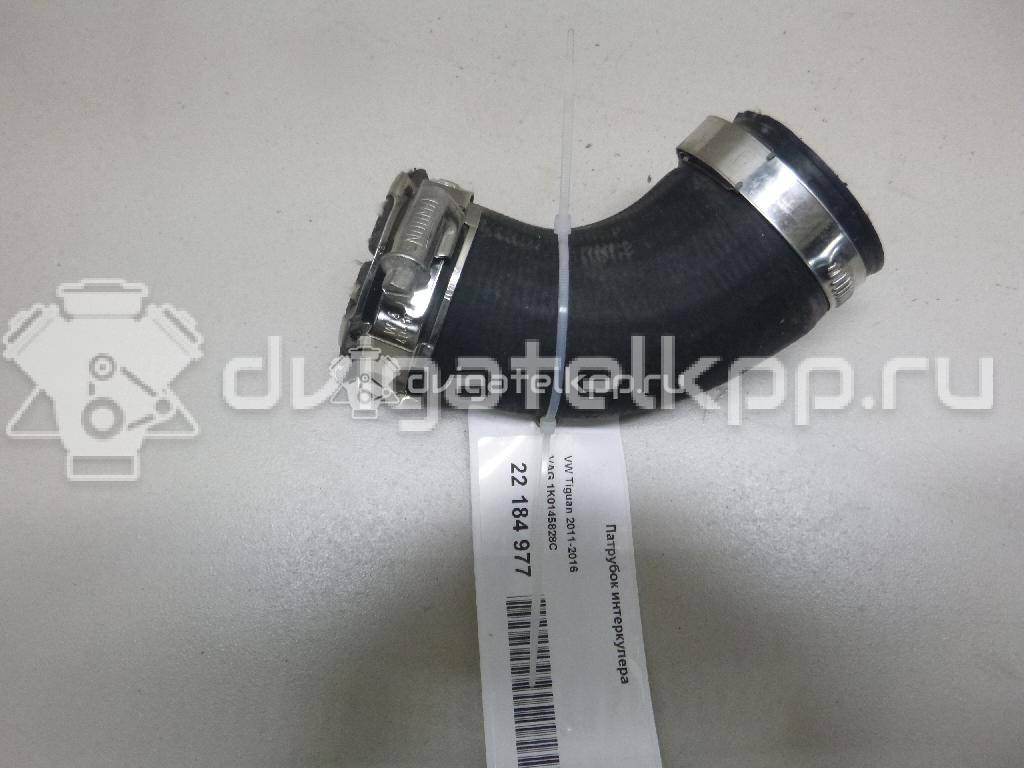 Фото Патрубок интеркулера  1K0145828C для Volkswagen Scirocco / Tiguan / Touran / Sharan / Eos 1F7, 1F8 {forloop.counter}}