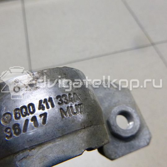 Фото Кронштейн крепления переднего стабилизатора  6q0411334a для Volkswagen Up 121, 122, Bl1, Bl2 / Fox 5Z1, 5Z3 / Golf / Polo / Jetta