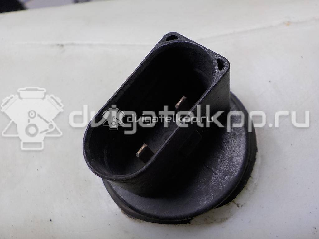 Фото Бачок омывателя лобового стекла  6Q0955453P для Volkswagen Scirocco / Polo / Touran / Xl1 / Amarok S1B {forloop.counter}}