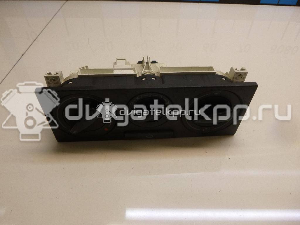 Фото Блок управления отопителем  1J0820045F для Volkswagen Bora / Lupo 6X1, 6E1 / Golf / Passat / Polo {forloop.counter}}