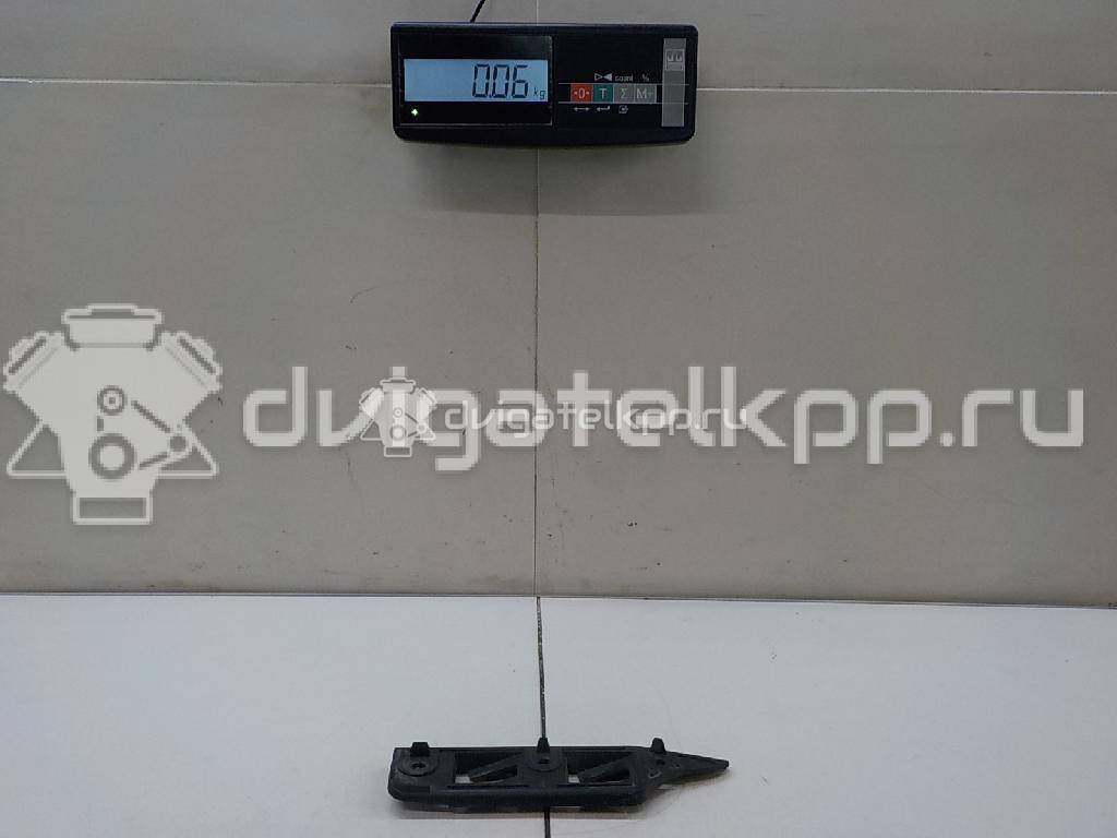 Фото Направляющая переднего бампера правая  1K0807184 для Volkswagen Jetta / Golf {forloop.counter}}