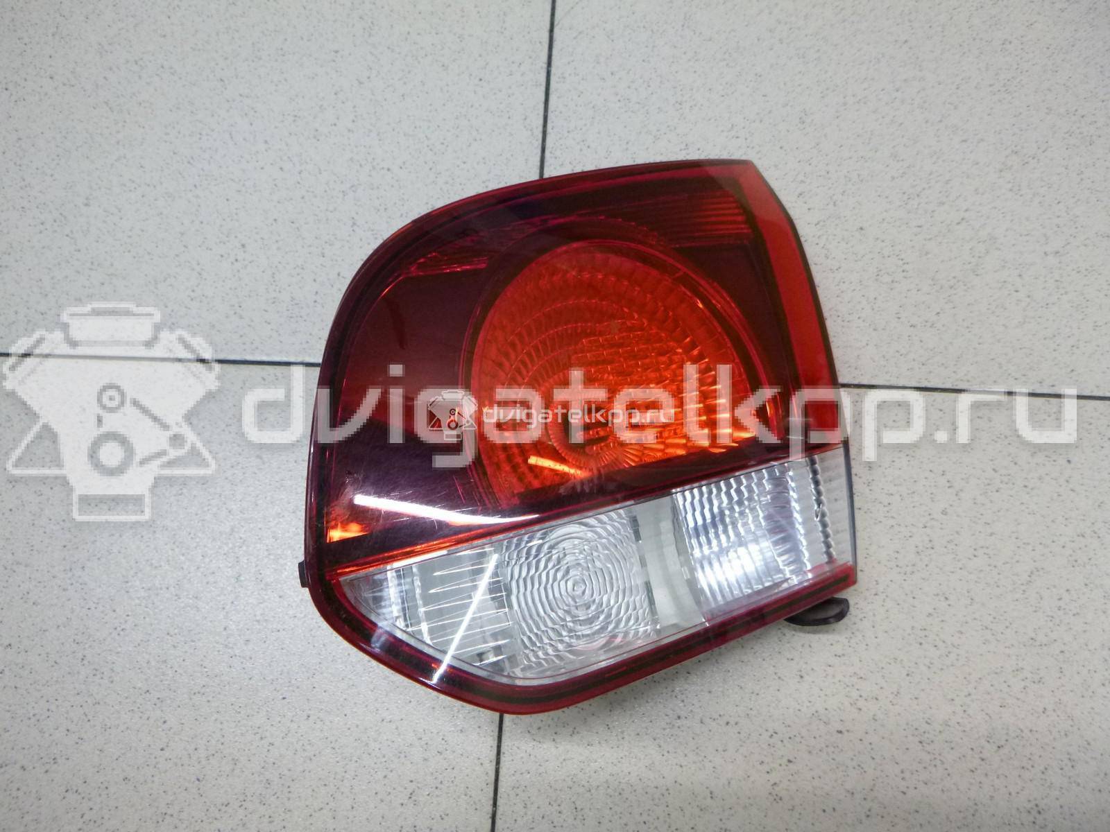 Фото Фонарь задний внутренний правый  5K0945094AA для Volkswagen Jetta / Golf {forloop.counter}}