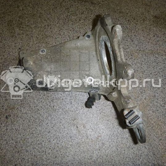 Фото Кронштейн ТНВД для двигателя WJY (DW8B) для Peugeot / Citroen / Fiat 69 л.с 8V 1.9 л Дизельное топливо 192640