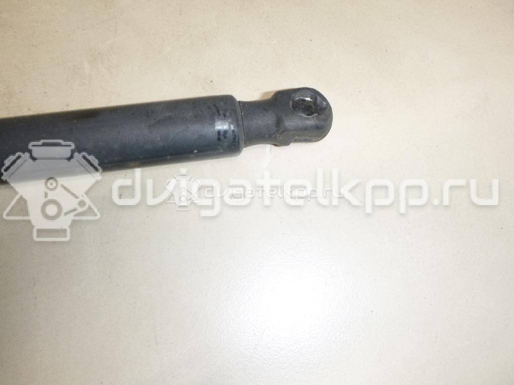 Фото Амортизатор двери багажника  5N0827550D для Volkswagen Passat / Tiguan {forloop.counter}}