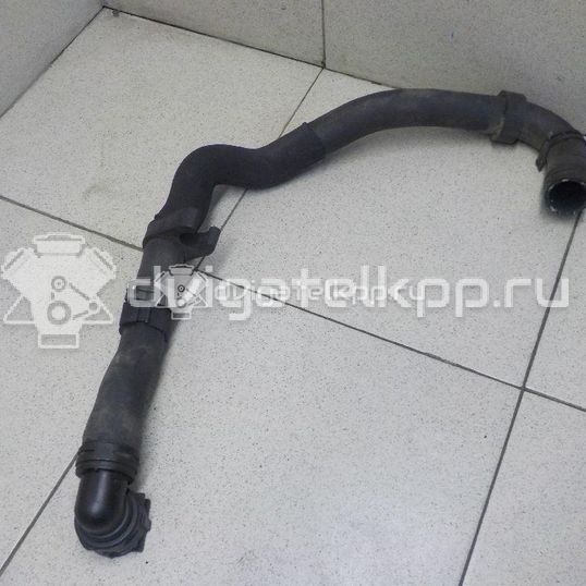 Фото Патрубок радиатора  5N0121051F для Volkswagen Tiguan