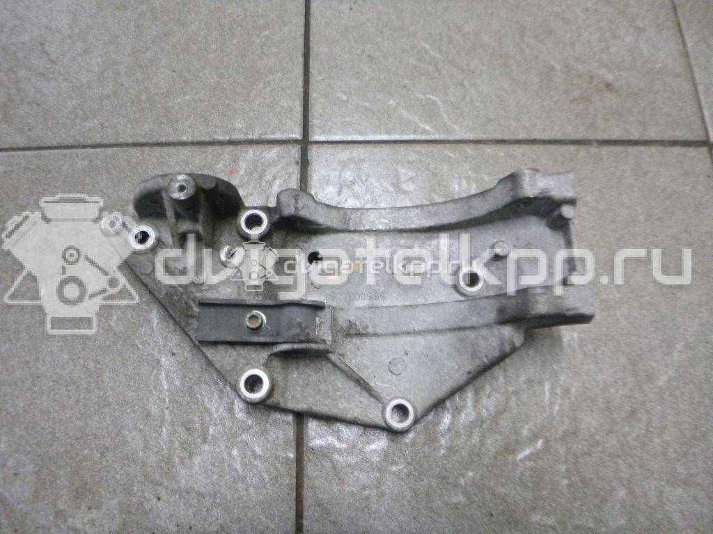 Фото Кронштейн генератора для двигателя RHL (DW10BTED4) для Peugeot 407 126 л.с 16V 2.0 л Дизельное топливо 5706J5 {forloop.counter}}