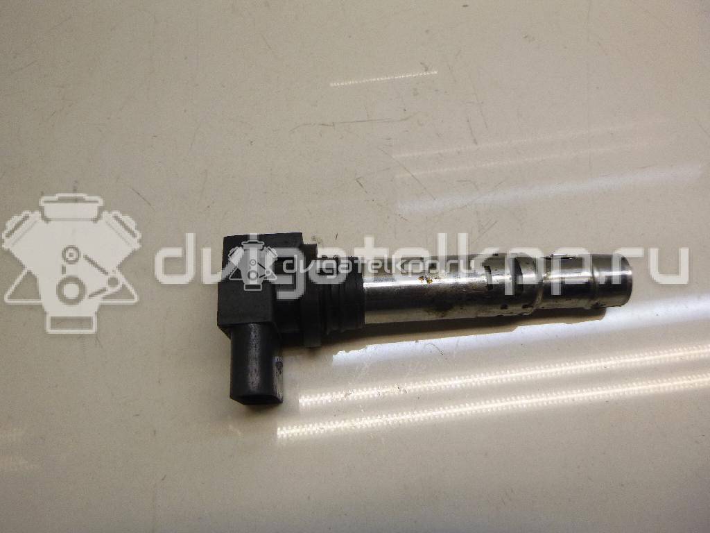 Фото Уплотнитель двери  036905715F для Volkswagen Scirocco / Tiguan / Touran / New Beetle / Bora {forloop.counter}}