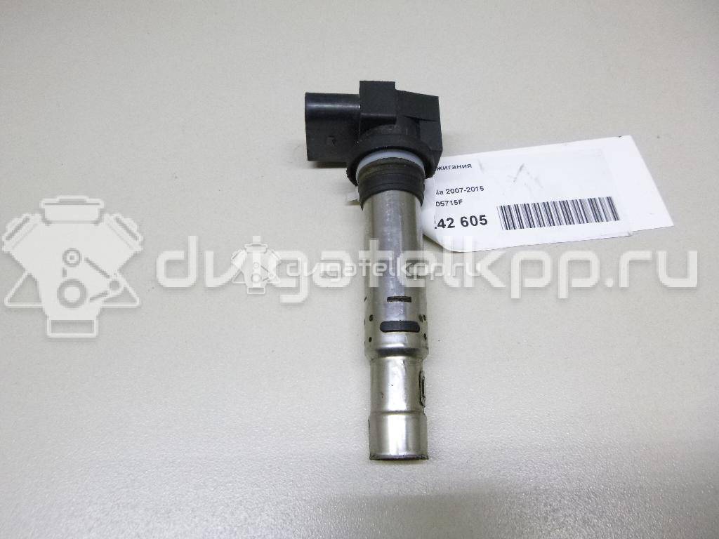 Фото Уплотнитель двери  036905715F для Volkswagen Scirocco / Tiguan / Touran / New Beetle / Bora {forloop.counter}}