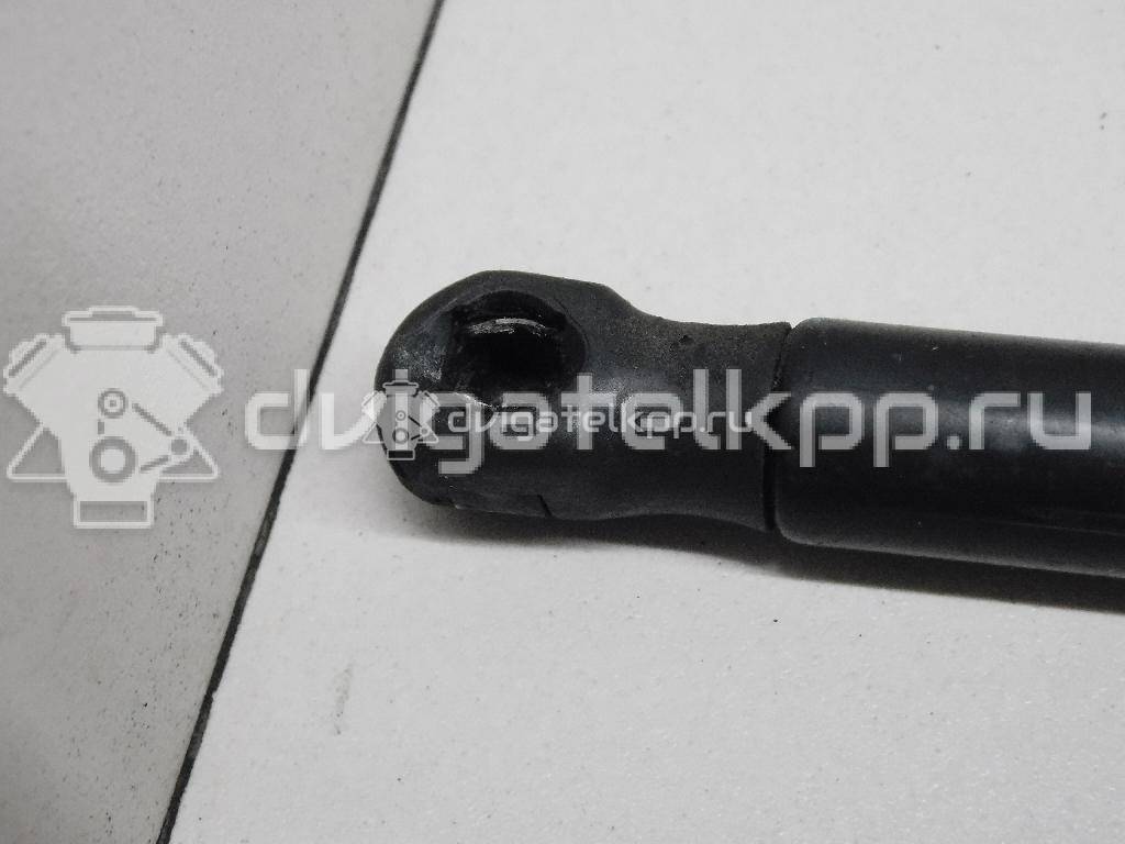 Фото Амортизатор капота  3C0823359A для Volkswagen Passat {forloop.counter}}