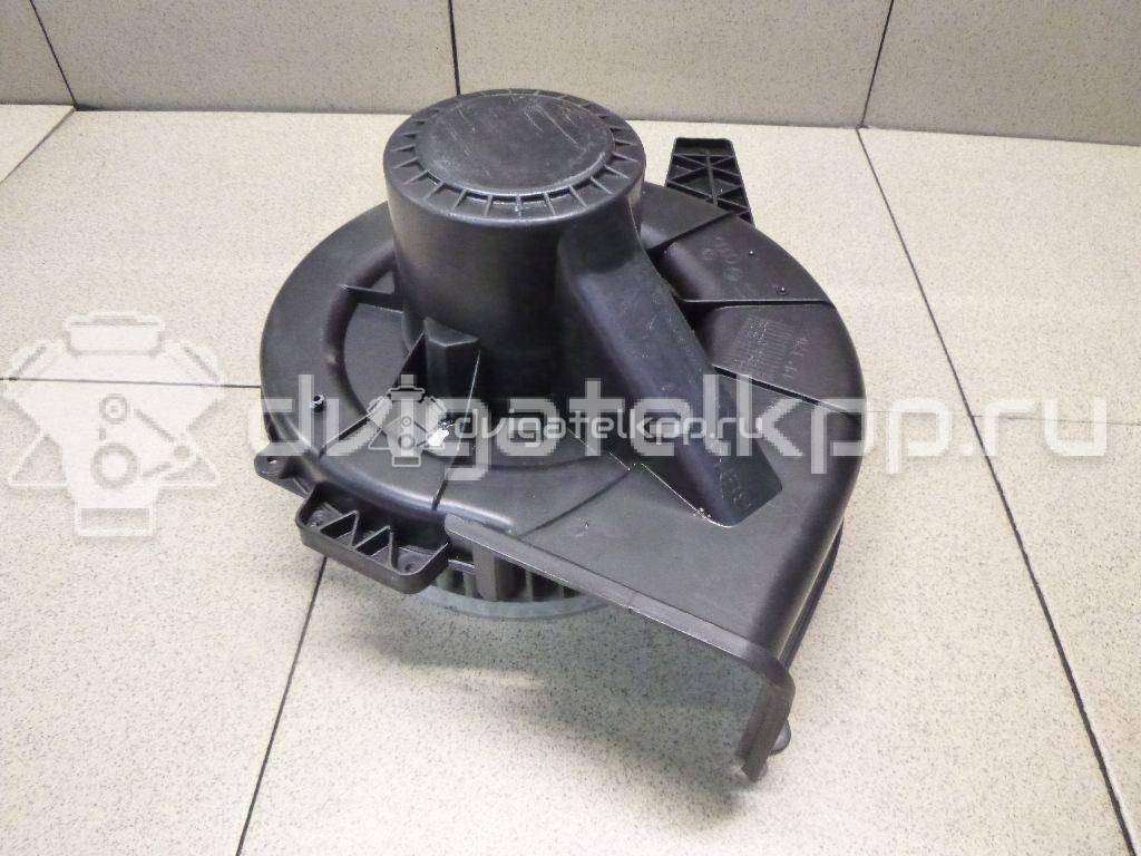 Фото Моторчик отопителя  6R1819015 для Volkswagen Fox 5Z1, 5Z3 / Jetta / Polo / Golf {forloop.counter}}