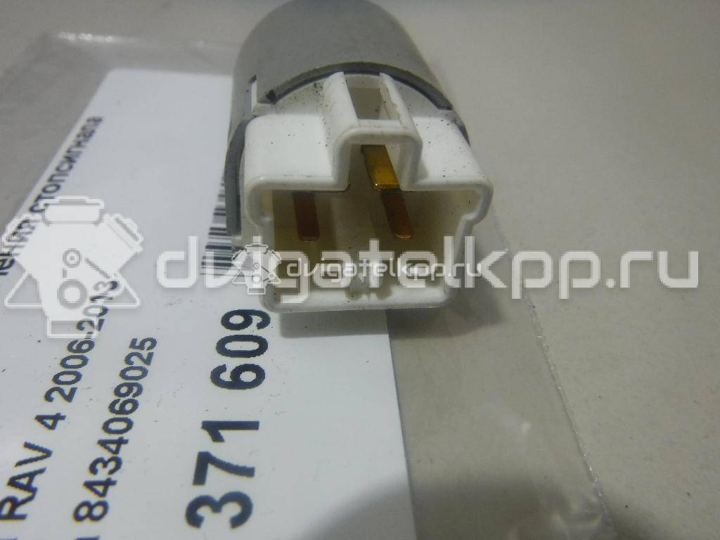 Фото Датчик включения стопсигнала  8434069025 для Toyota Dyna / Iq J1 / Land Cruiser / Hiace / Avensis {forloop.counter}}