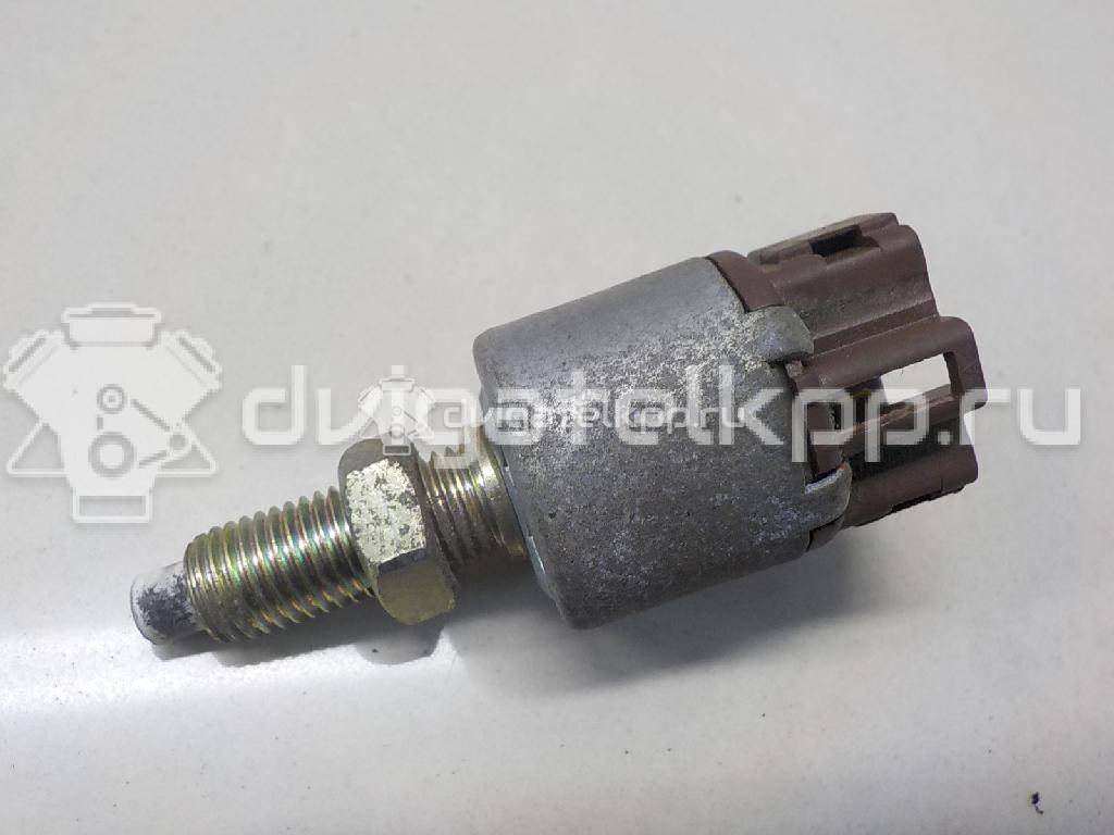 Фото Выключатель концевой  8828014030 для Toyota Land Cruiser / Camry / Rav 4 / Yaris / Previa {forloop.counter}}