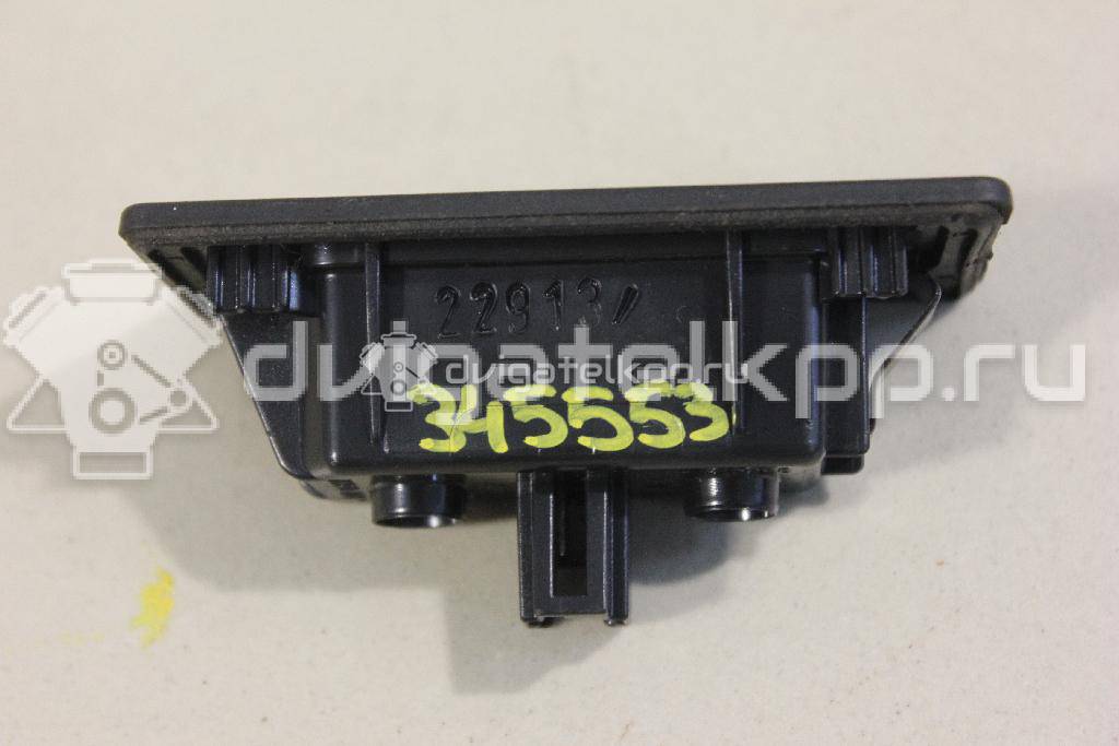 Фото Фонарь подсветки номера  4G0943021 для Audi A4 / A6 / A3 / A5 / Tt {forloop.counter}}