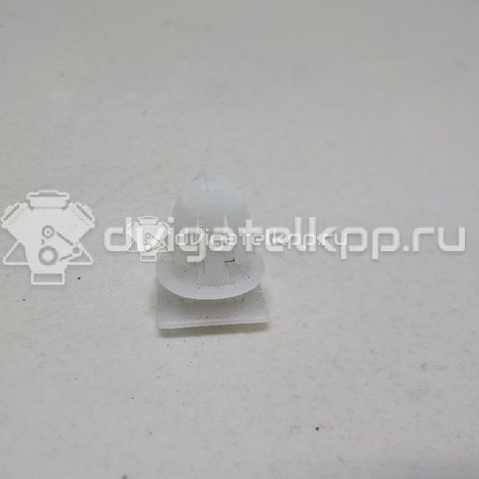 Фото Крепеж (клоп)  8r0853909a для Audi Q5 / Q3 8U