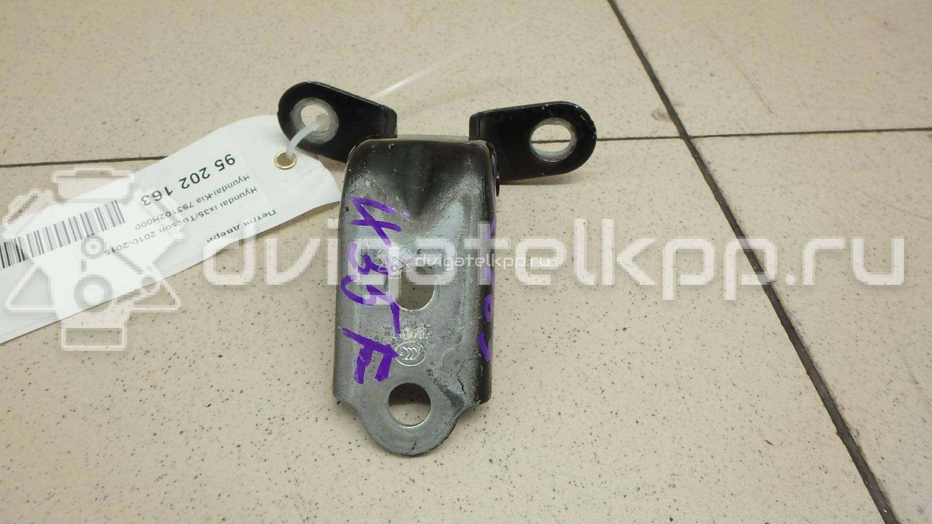 Фото Петля двери  793102H000 для Hyundai Ix35 Lm, El, Elh / Ix20 Jc / I30 / Veloster Fs / I40 Vf {forloop.counter}}