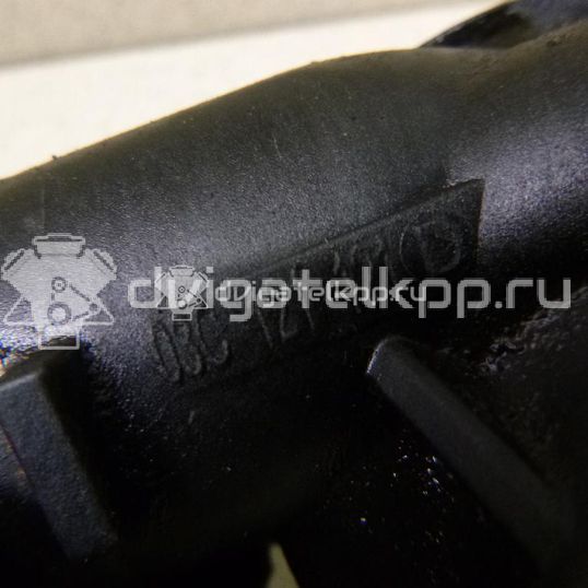 Фото Крышка термостата для двигателя CFNA для Volkswagen / Vw (Svw) 105 л.с 16V 1.6 л бензин 03C121121D