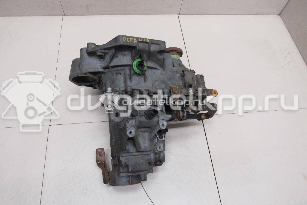 Фото Контрактная (б/у) МКПП для Volkswagen Polo / Caddy / Vento 1H2 / Golf 75 л.с 8V 1.6 л AEE бензин 02K300045E {forloop.counter}}