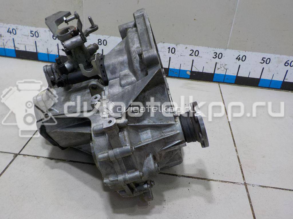 Фото Контрактная (б/у) МКПП для Volkswagen Passat / Caddy / Touran / Golf 102 л.с 8V 1.6 л BSF бензин 0AF300040A {forloop.counter}}