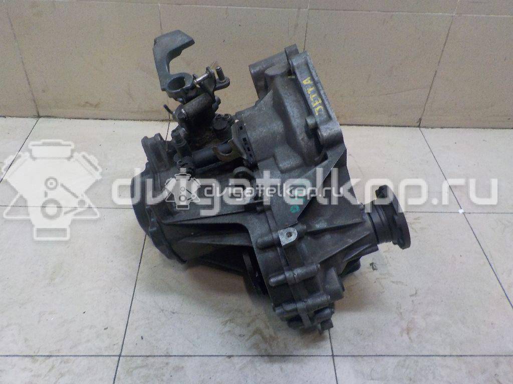 Фото Контрактная (б/у) МКПП для Volkswagen Touran / Golf 102 л.с 8V 1.6 л BSF бензин 0AF300040A {forloop.counter}}