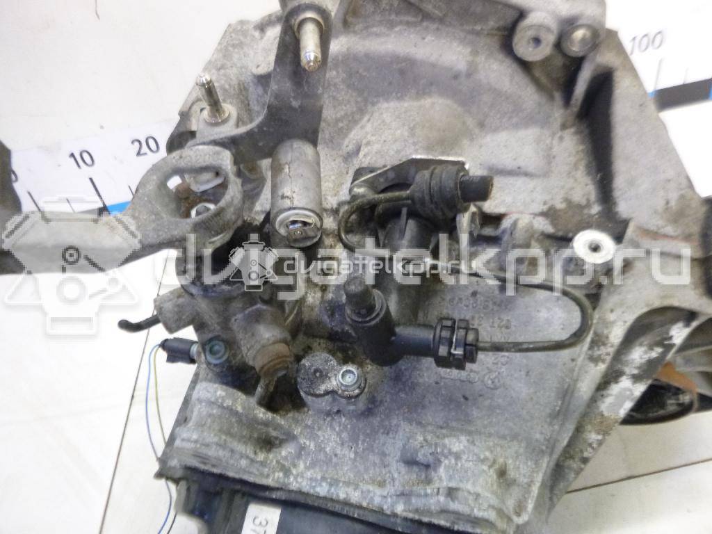 Фото Контрактная (б/у) МКПП для Volkswagen Touran / Golf 102 л.с 8V 1.6 л BSF бензин 0AF300040A {forloop.counter}}