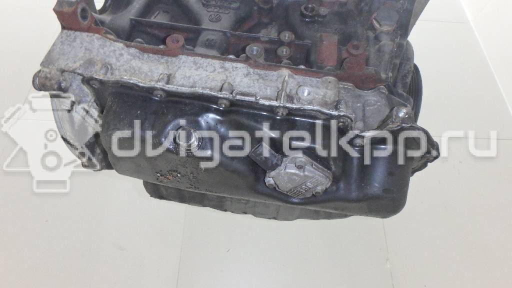 Фото Контрактный (б/у) двигатель CAWB для Volkswagen Tiguan 200 л.с 16V 2.0 л бензин 06J100033S {forloop.counter}}