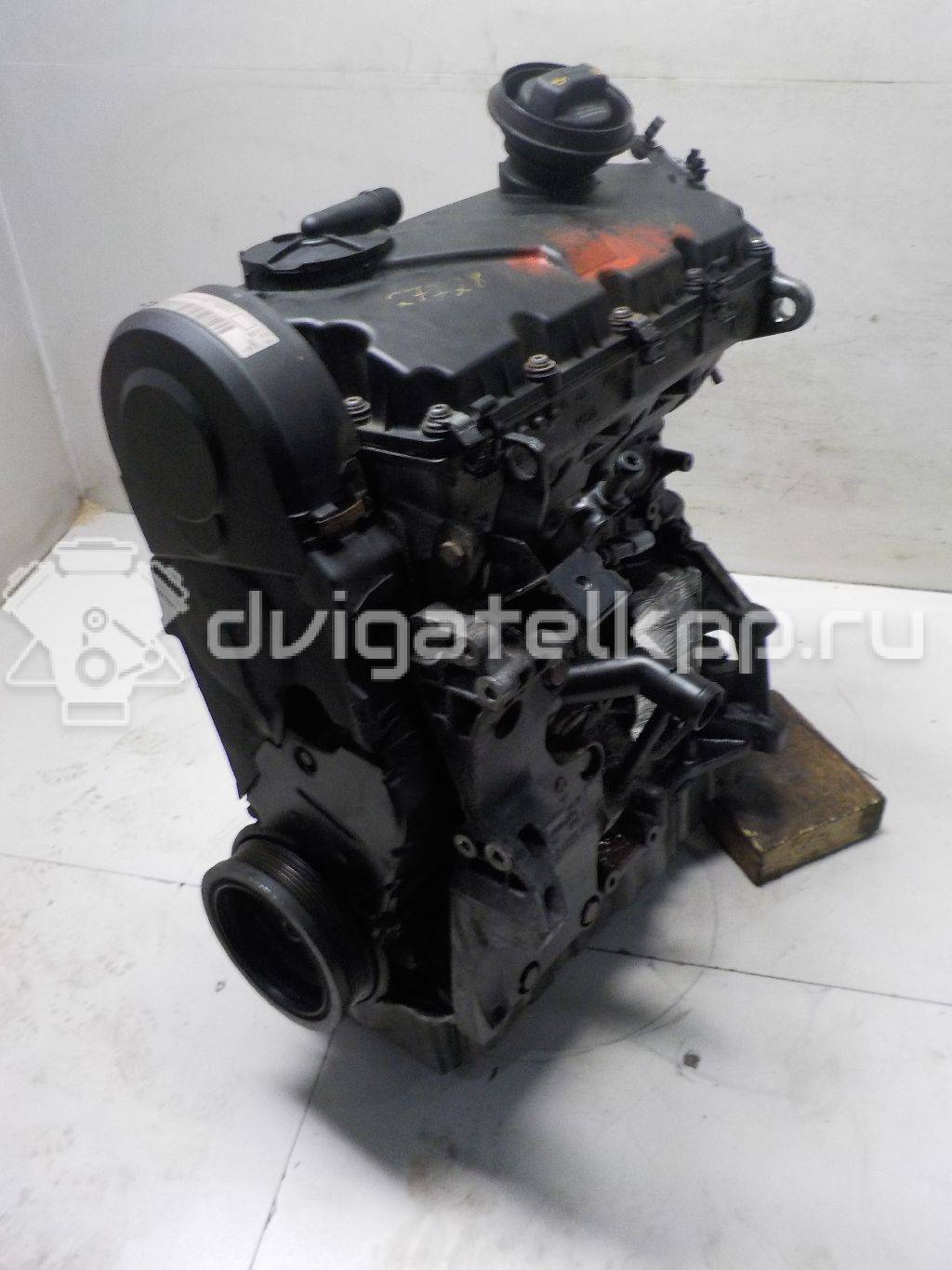 Фото Контрактный (б/у) двигатель BXE для Volkswagen Passat / Touran / Jetta / Golf 105 л.с 8V 1.9 л Дизельное топливо 03G100098MX {forloop.counter}}