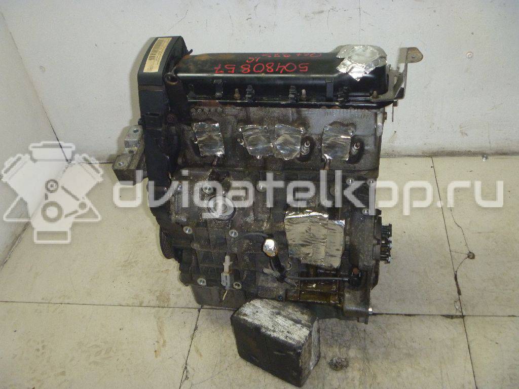 Фото Контрактный (б/у) двигатель AKL для Volkswagen / Seat 100-103 л.с 8V 1.6 л бензин 06A100098X {forloop.counter}}