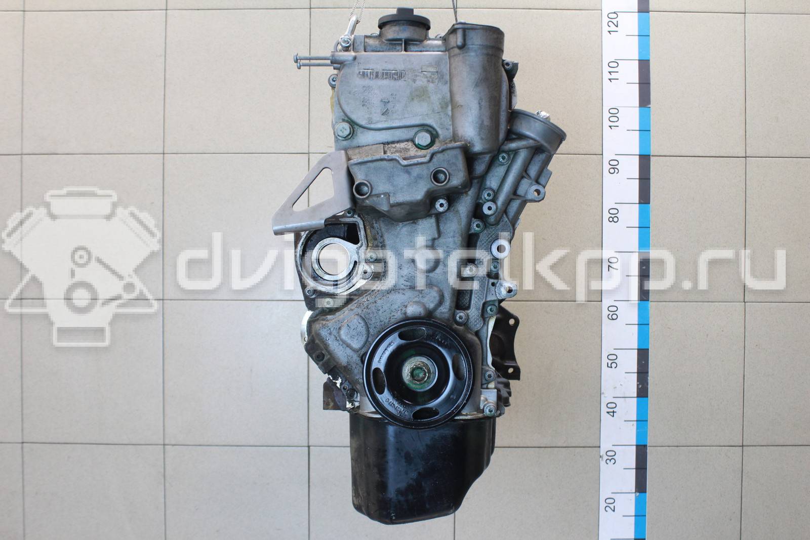 Фото Контрактный (б/у) двигатель CLRA для Volkswagen Jetta 105 л.с 16V 1.6 л бензин 03C100040J {forloop.counter}}