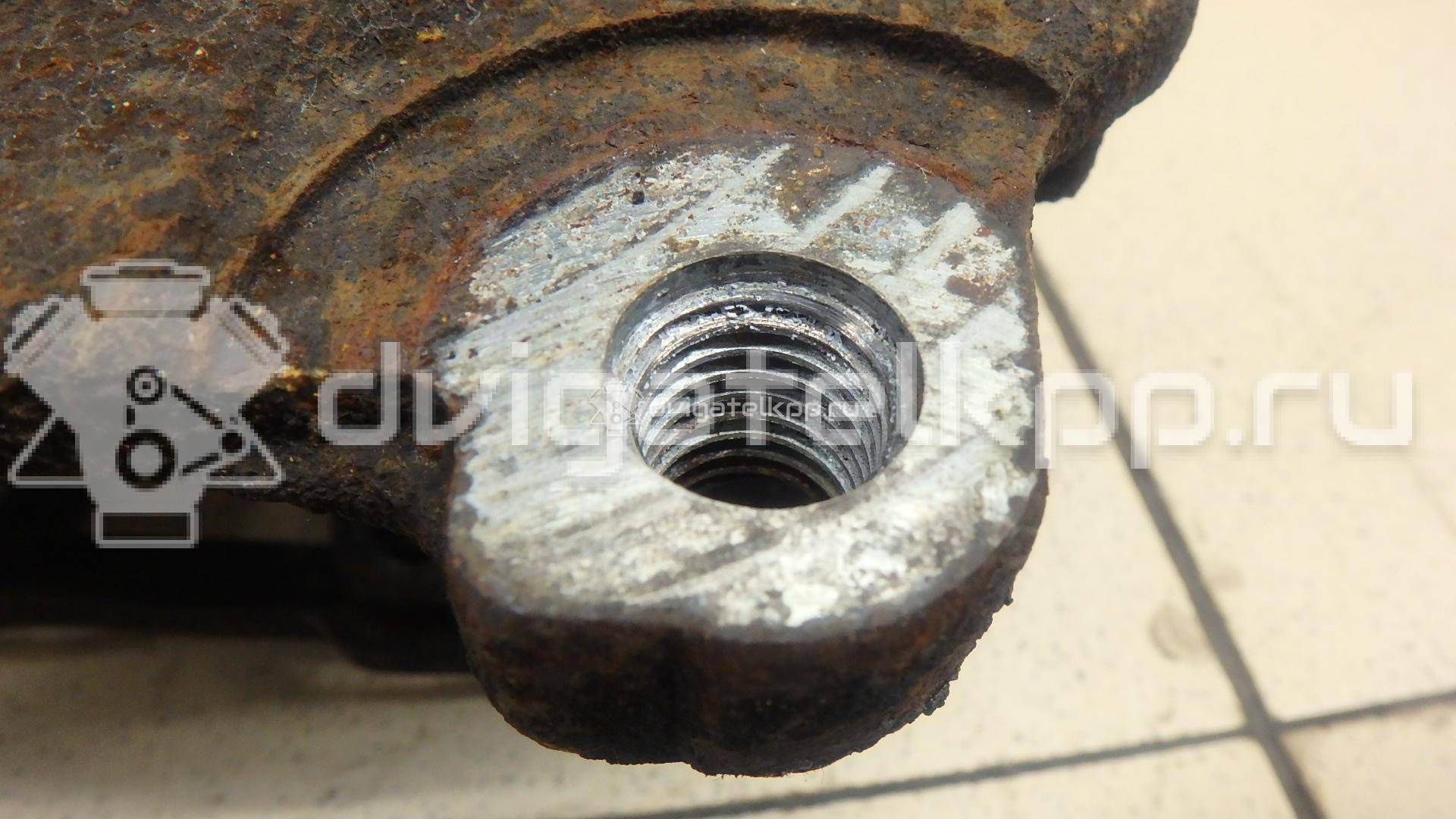 Фото Суппорт тормозной передний левый  LR015387 для Land Rover Freelander / Range Rover / Discovery {forloop.counter}}