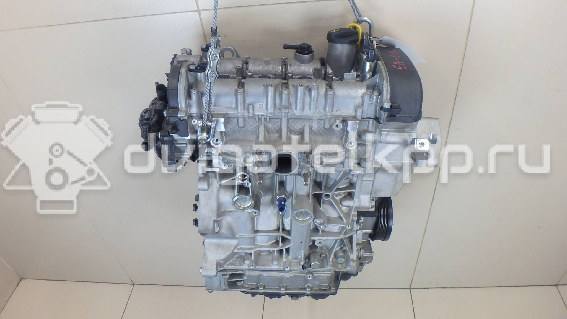 Фото Контрактный (б/у) двигатель CHPA для Volkswagen Golf 140 л.с 16V 1.4 л бензин 04E100033B {forloop.counter}}