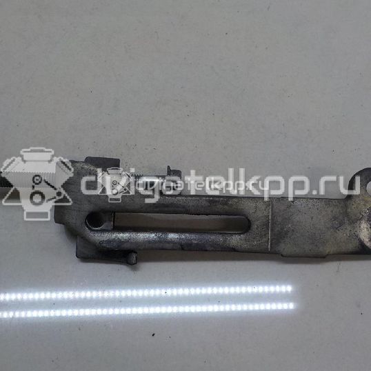 Фото Кронштейн генератора для двигателя M16A для Maruti Suzuki / Suzuki / Fiat 106-120 л.с 16V 1.6 л бензин 1156064J00