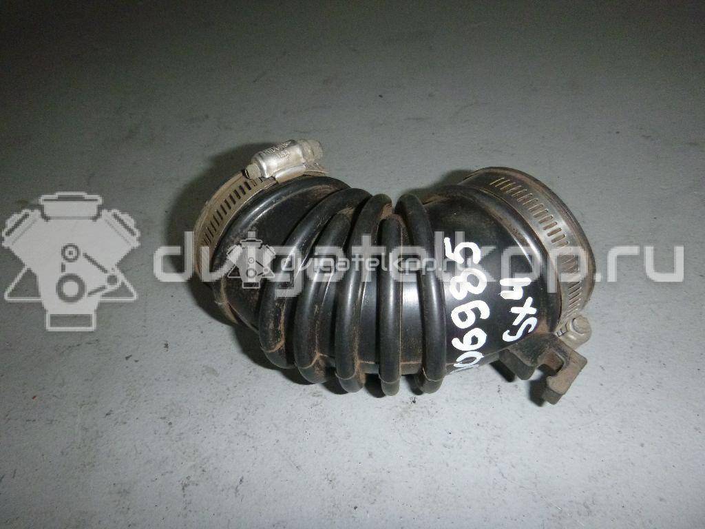 Фото Патрубок воздушного фильтра для двигателя M13A для Subaru / Suzuki / Chevrolet 82-94 л.с 16V 1.3 л бензин 1388163J00 {forloop.counter}}