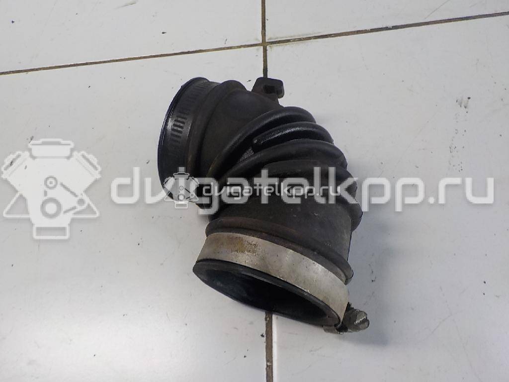 Фото Патрубок воздушного фильтра для двигателя M13A для Subaru / Suzuki / Chevrolet 82-94 л.с 16V 1.3 л бензин 1388163J00 {forloop.counter}}