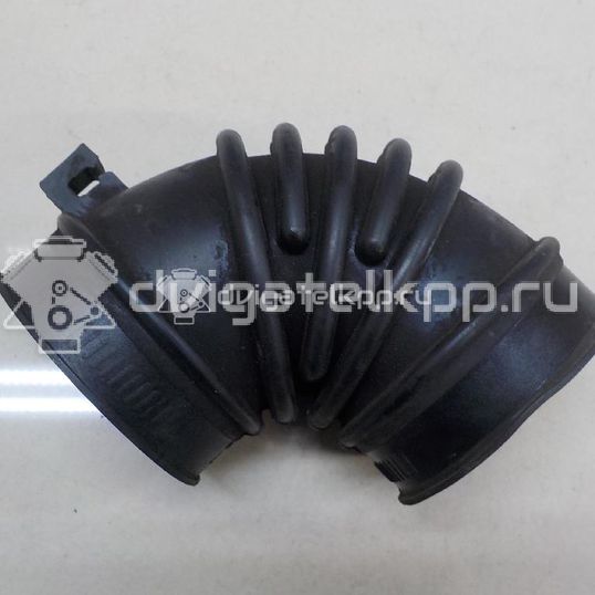 Фото Патрубок воздушного фильтра для двигателя M13A для Subaru / Suzuki / Chevrolet 82-94 л.с 16V 1.3 л бензин 1388163J00