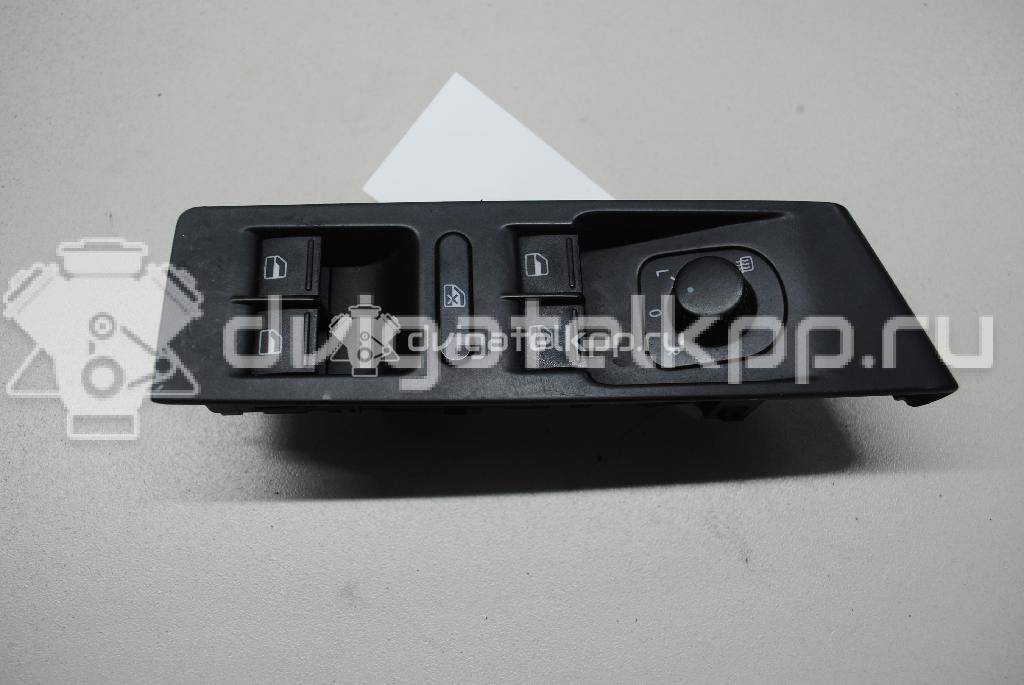 Фото Блок управления стеклоподъемниками  1K4959857BREH для Seat Ibiza / Leon / Toledo / Altea {forloop.counter}}