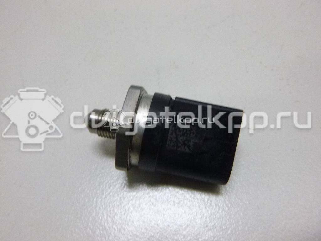 Фото Датчик давления топлива  06J906051F для Seat Ibiza / Leon / Toledo / Alhambra / Ateca Kh7 {forloop.counter}}