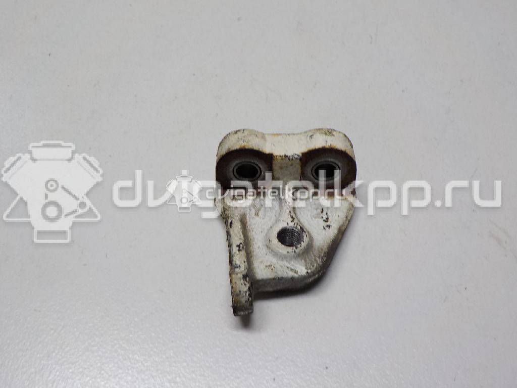 Фото Кронштейн генератора для двигателя M13A для Subaru / Suzuki / Chevrolet 82-94 л.с 16V 1.3 л бензин 1157079J01 {forloop.counter}}