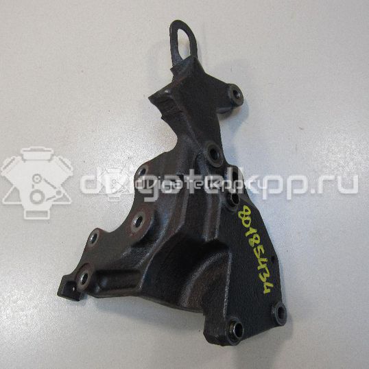 Фото Кронштейн генератора для двигателя J20A для Maruti Suzuki / Suzuki / Chevrolet / Geo / Maruti 122 л.с 16V 2.0 л бензин 1156080J00