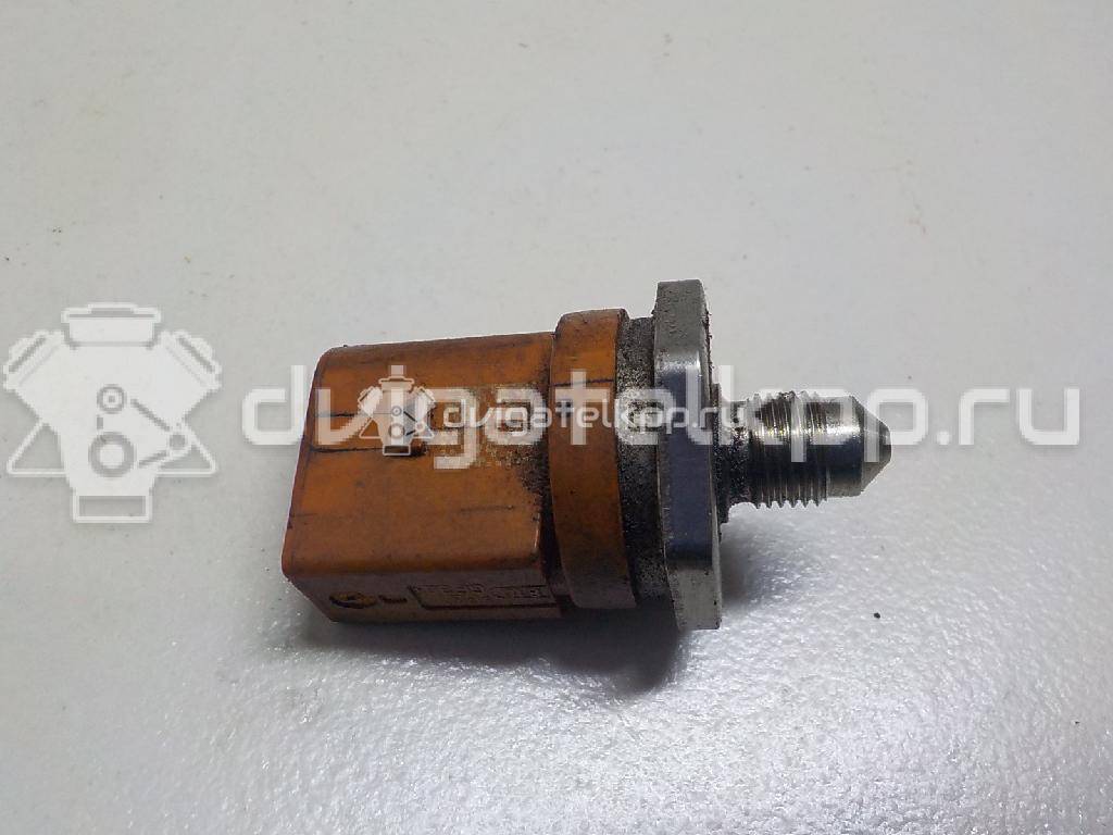 Фото Датчик давления топлива  06J906051D для Volkswagen Scirocco / Tiguan / Touran / Amarok S1B / Cc {forloop.counter}}